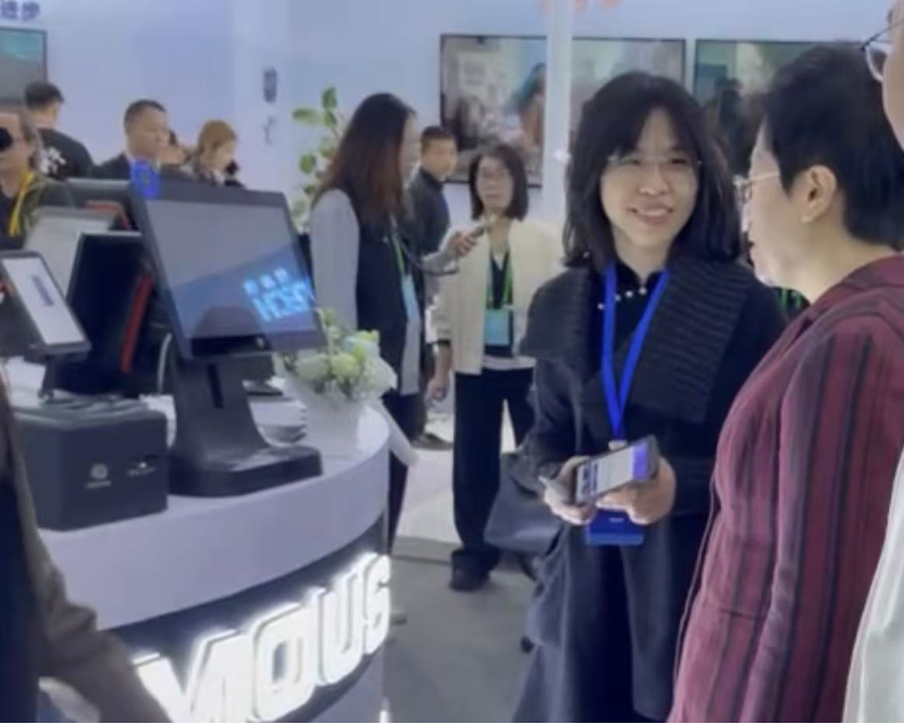 广西壮族自治区党委常委、宣传部部长陈奕君调研鹿马